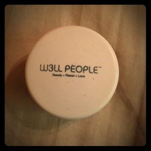 W3LL People Universalist 1 Multi-Use Color Pot.