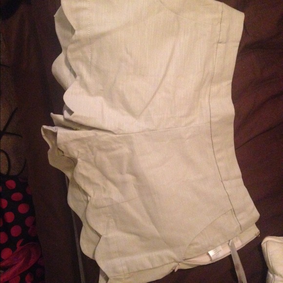 Scallop Khaki Shorts