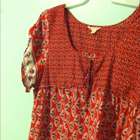 American Eagle top