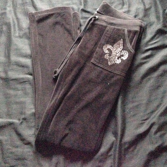 Black sweatpants