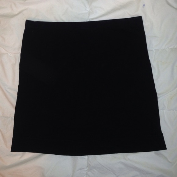Black cotton body con skirt