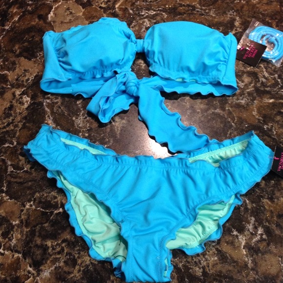 👙Victorias Secret Bathing Suit TOP ONLY NWT