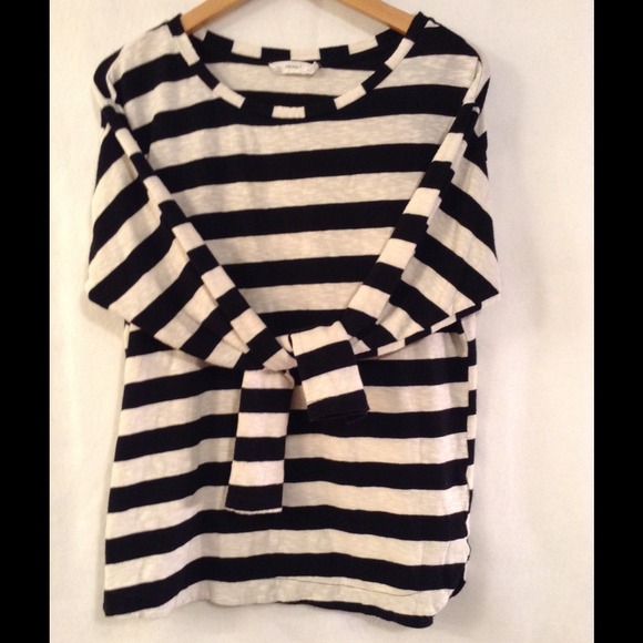 Classic ZARA "specialty T".