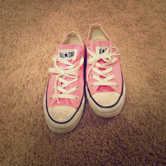 Pink converses.