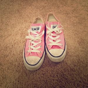 Pink converses.