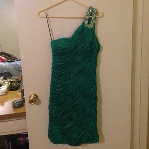One shoulder Green Party dress!