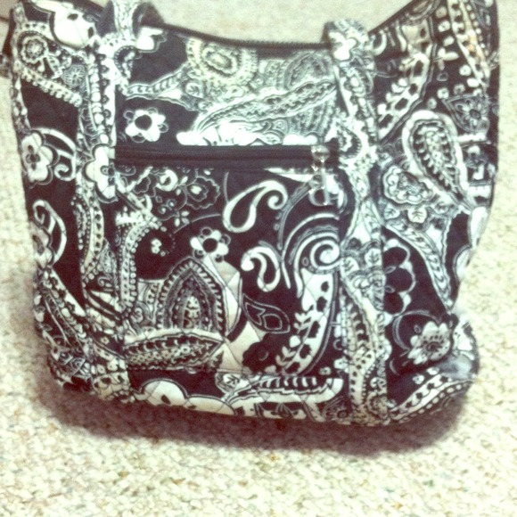 Carry on - Picture 1 of 1