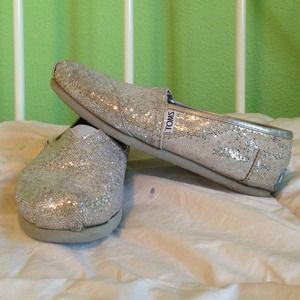 Silver sparkly toms!!