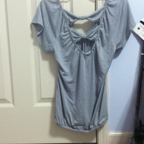 Pretty shirt - Picture 2 of 2