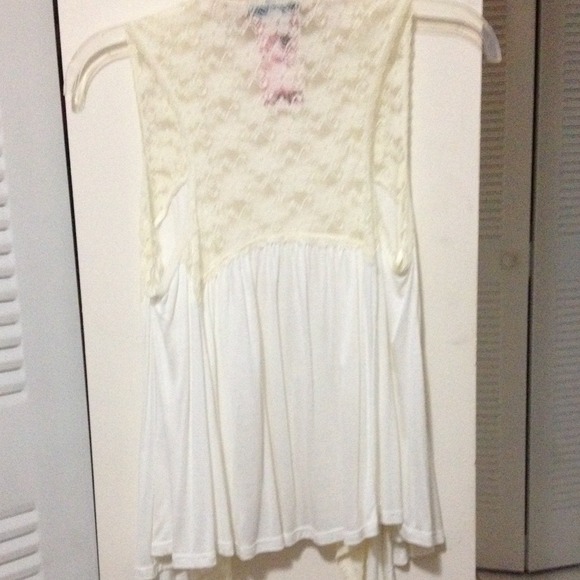 Sleeve less lace cardigan - Picture 2 of 4