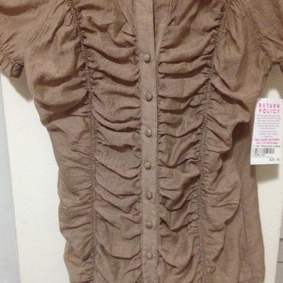 Dressy shirt - Picture 3 of 4