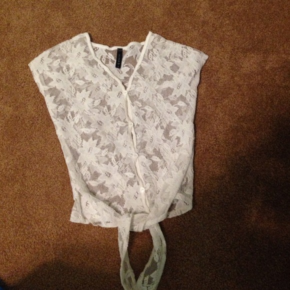 lace see threw crop top