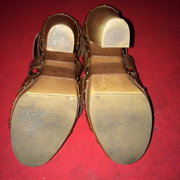 Shoes - Picture 5 of 5