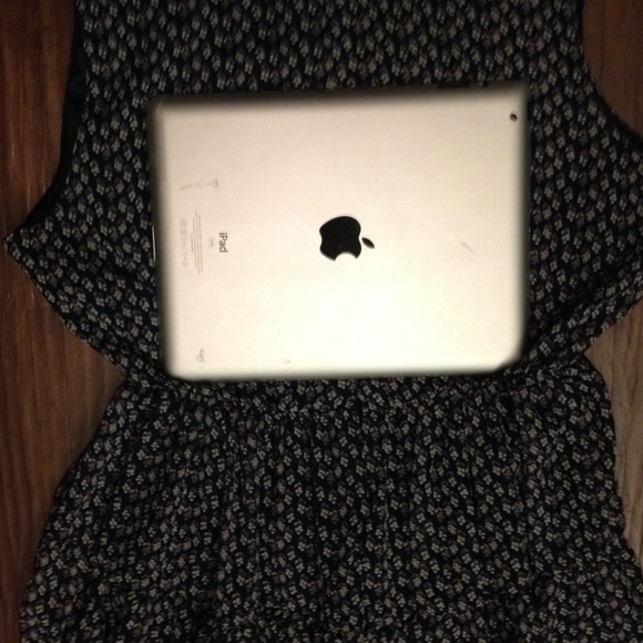 One piece ! Dress - Picture 3 of 3