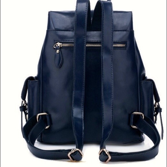 Genuine leather backpack - Picture 2 of 4