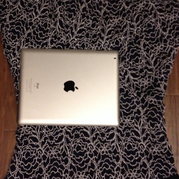 Dress - Picture 4 of 4