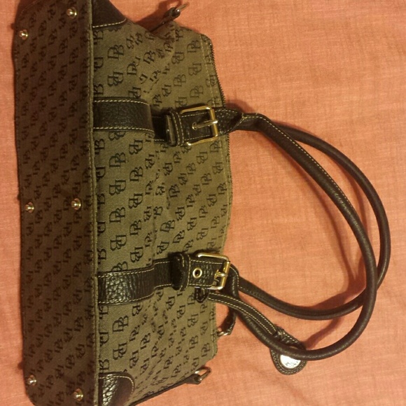 Dooney and Burke Authentic shoulder tote