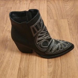 HOLD Embroidery Designed Boots