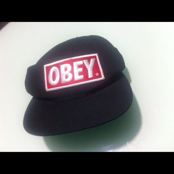 Obey snapchat - Picture 1 of 3