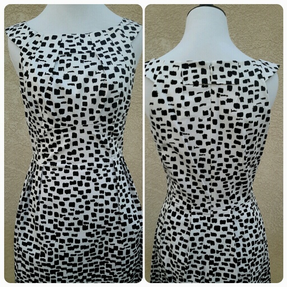 ♤SOLD♤ Calvin Klein Black & White A-line Dress - Picture 2 of 2