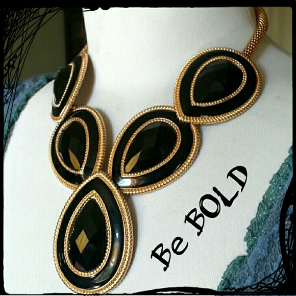 ON SALE! Black and Gold Statement Necklace Set.