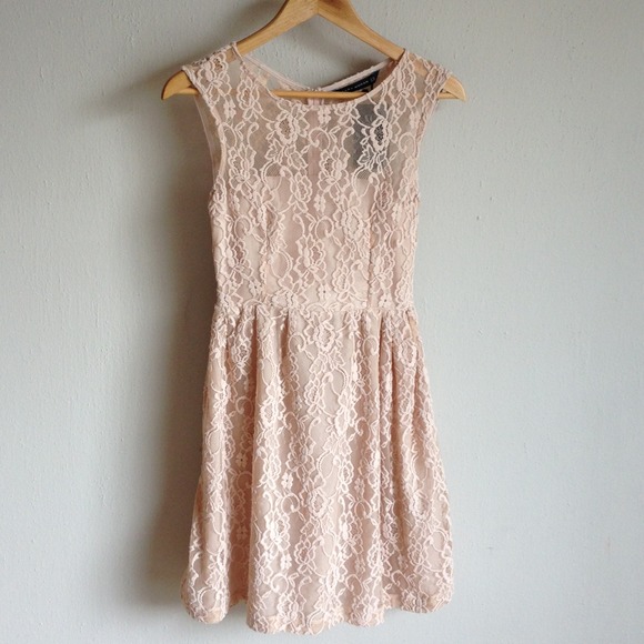 Zara Dresses & Skirts - Zara Lace Dress