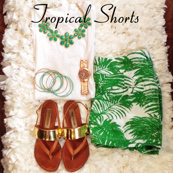 Old Navy Dresses & Skirts - Old Navy Tropical Green and White Shorts