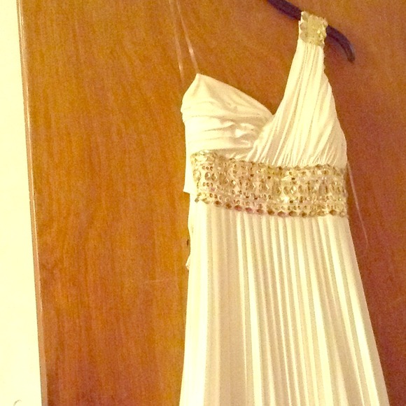 Royal Cream Prom Dress - Picture 1 of 4