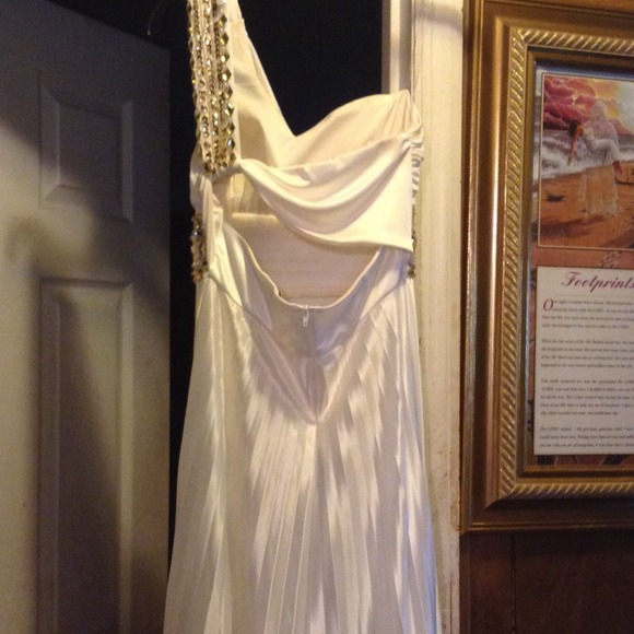 Royal Cream Prom Dress - Picture 4 of 4