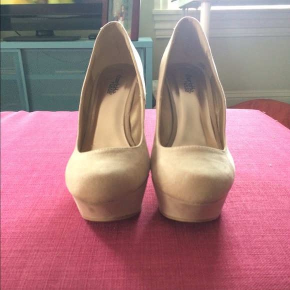 Tan Shoes