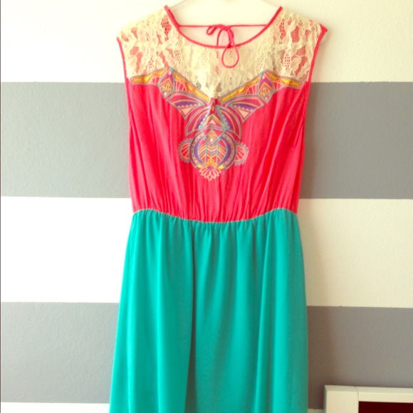 Boho dress! Very cute!