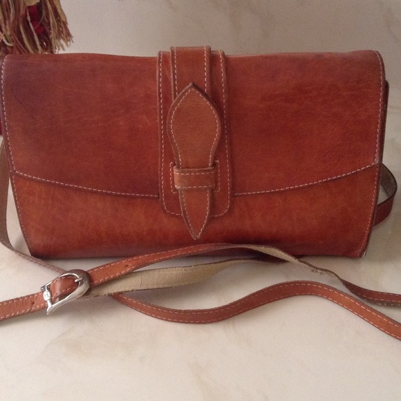 Perfect raw leather purse. I've loved this one!