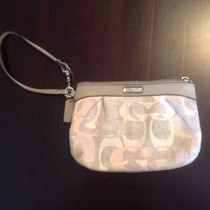 Coach Wristlet in Optic Linen