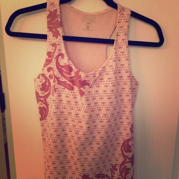 Athletic built in bra workout tank!