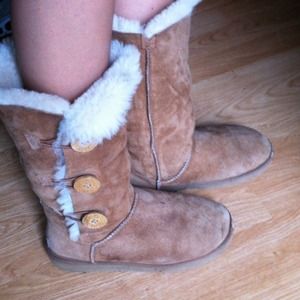 Ugg Boots Bailey 3 bottoms