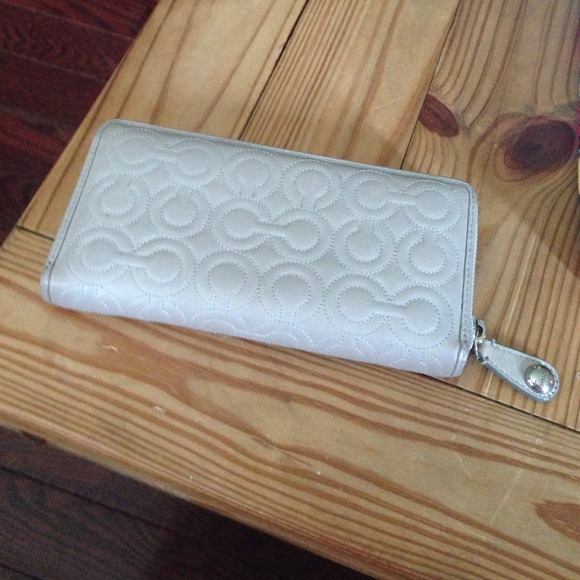 Light beige coach wallet