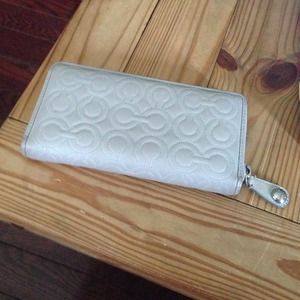 Light beige coach wallet