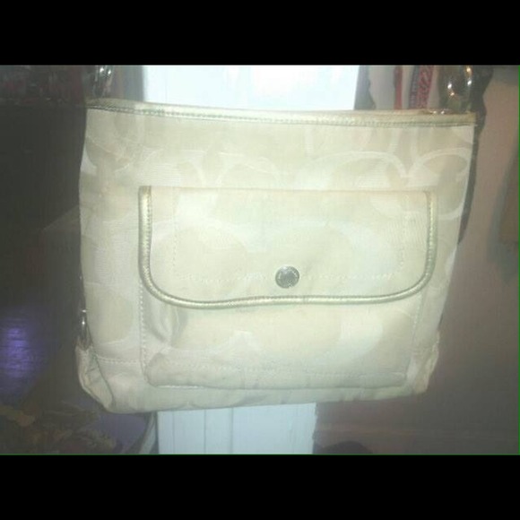 Cross body or regular coach purse