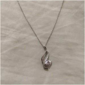 💥 Sterling Silver Note Necklace