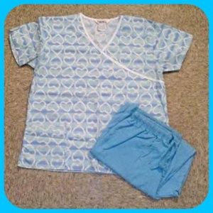 🎉HP 9/20/14🎉 2pc. Heart Nursing Scrub Set