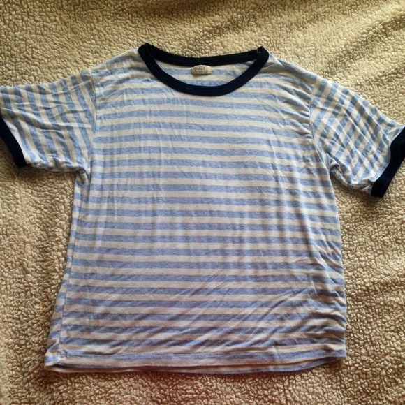 Brandy Melville Nadine top