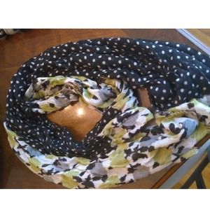 🚫Sold🚫Quirky? This scarf is for you.