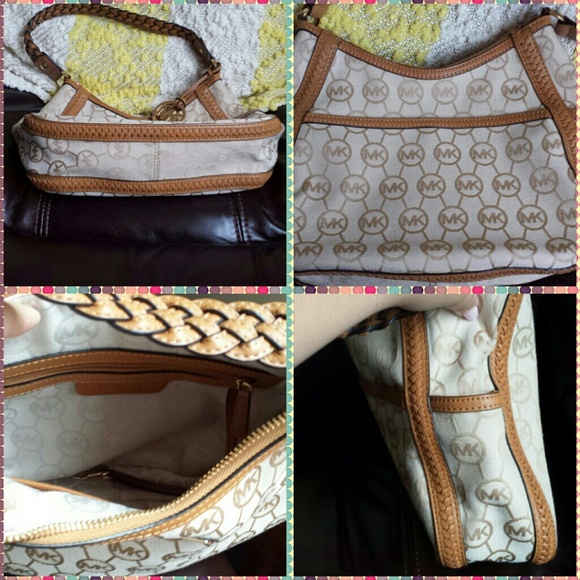 ■Bundled■ 100% Authentic MK Signature Hobo - Picture 2 of 4