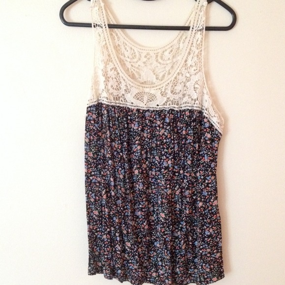 Forever 21 Floral Boho Top