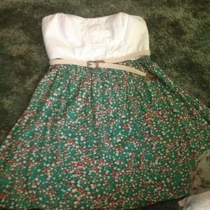 Short summer dress with belt