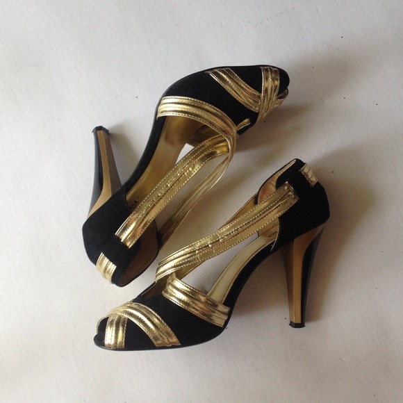 🚫SOLD🚫 Miss Me Heels - Picture 3 of 4