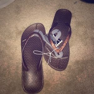 Brown sparkly flip flops:)
