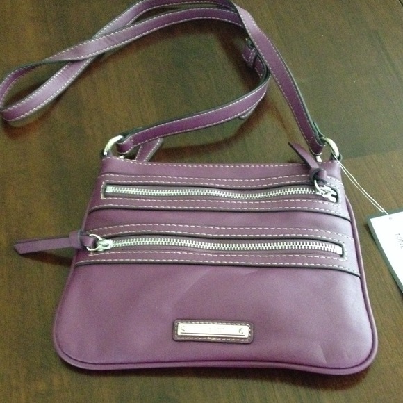 Cute Nine West Lavender Purse!!!