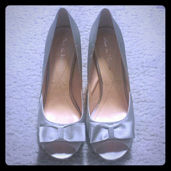 Grey satin pour la Victoire size 10