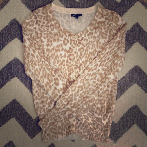 Gap Outlet Animal Print Cardigan